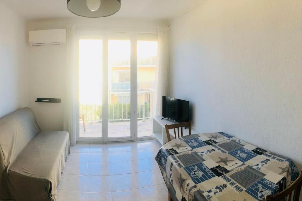 Situation Ideale F2, 2 Eme Ligne,Climatise, Plage بالافاس ليه فلو المظهر الخارجي الصورة